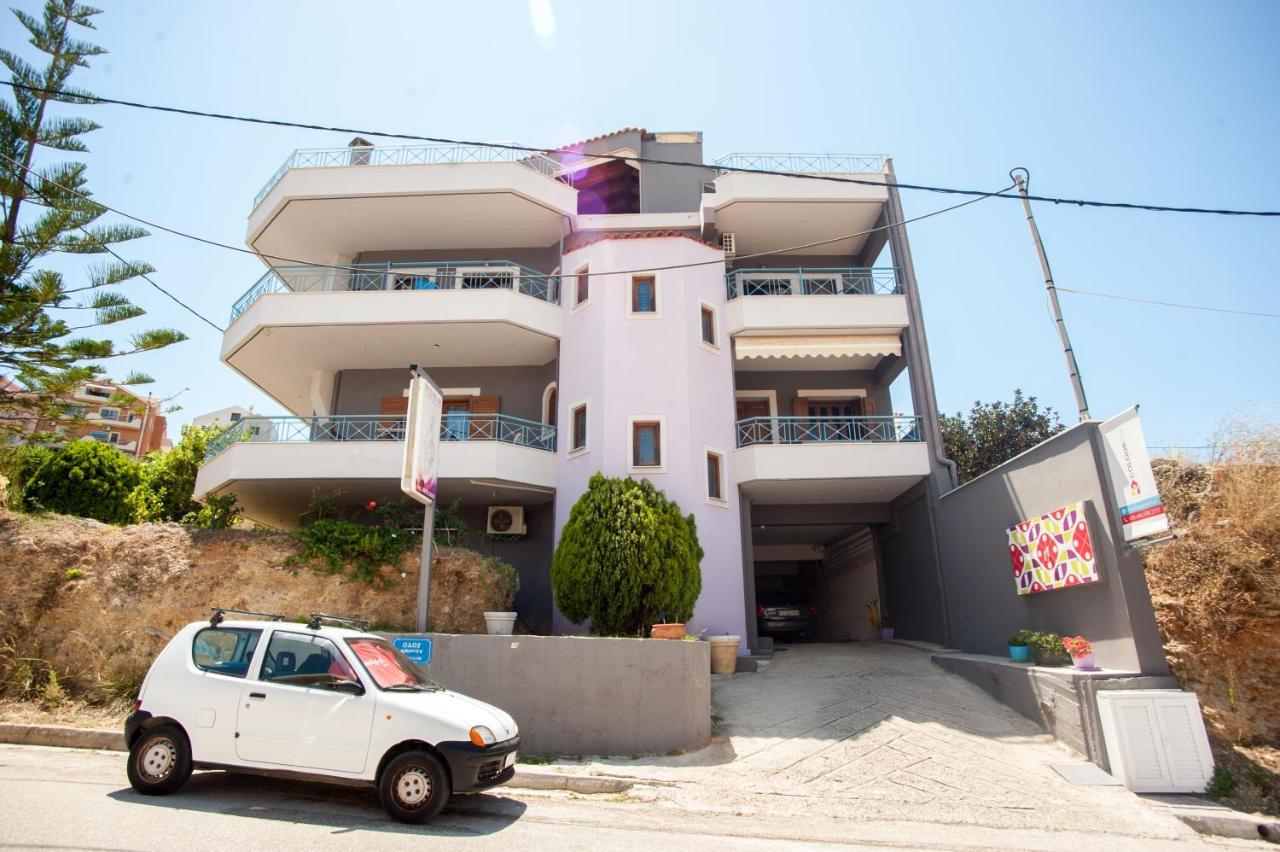 Colourful Apartments 阿尔戈斯托利翁 外观 照片